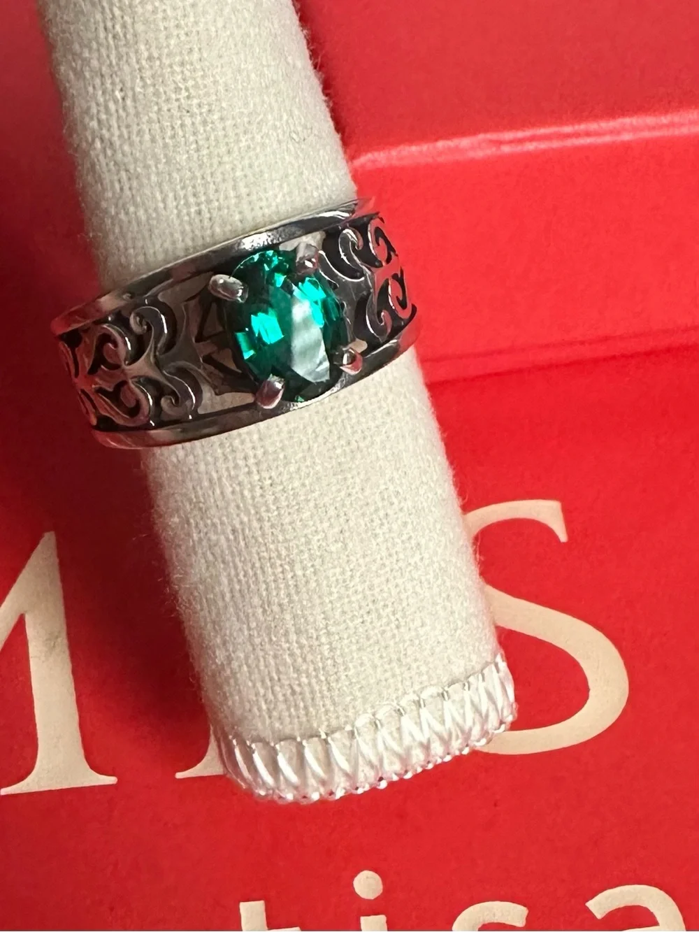 James Avery Emerald Adoree ring size 8